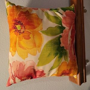 15 in square floral pillow